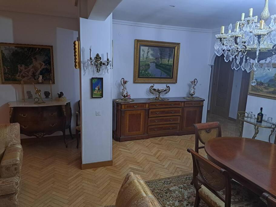 Appartement Piso Amplio Y Acogedor à Madrid Extérieur photo